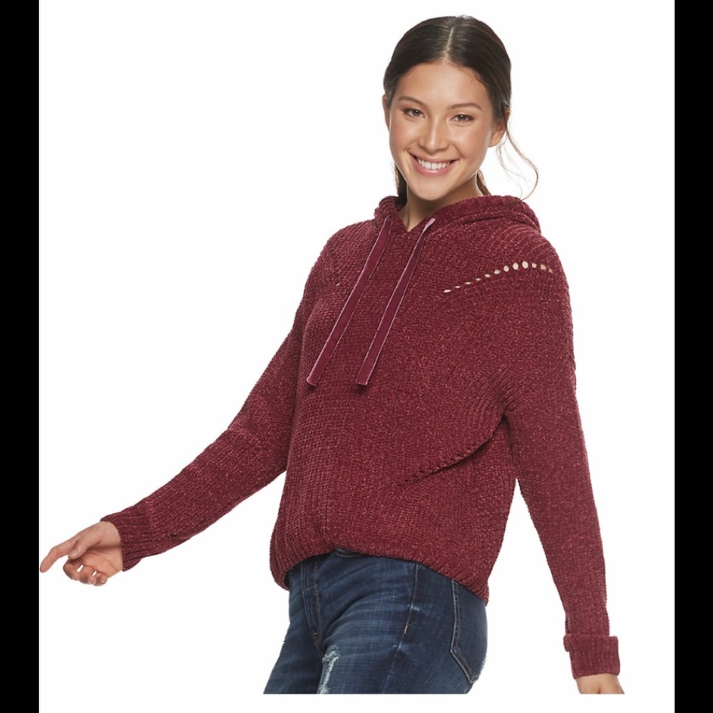 Pullover hoodie